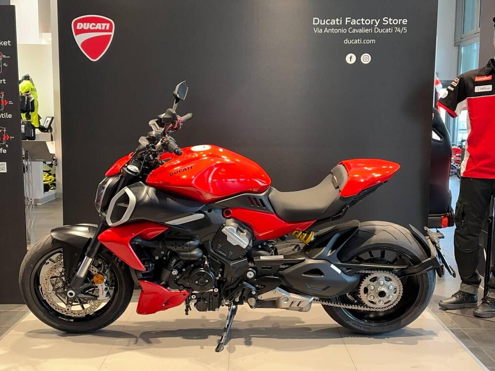 Ducati Diavel V4 (2023 - 26) (4)