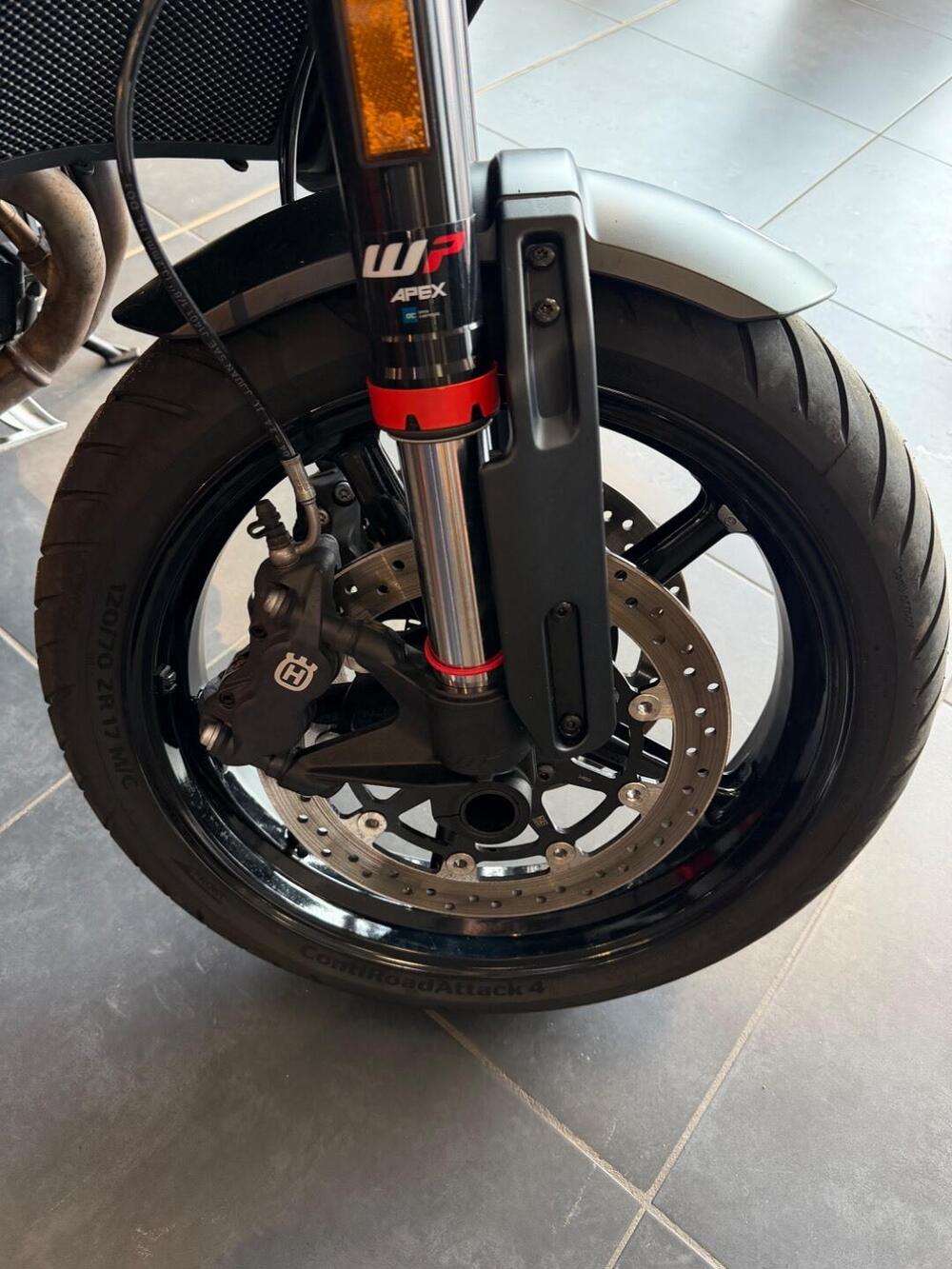 Husqvarna Svartpilen 801 (2024 - 26) (6)