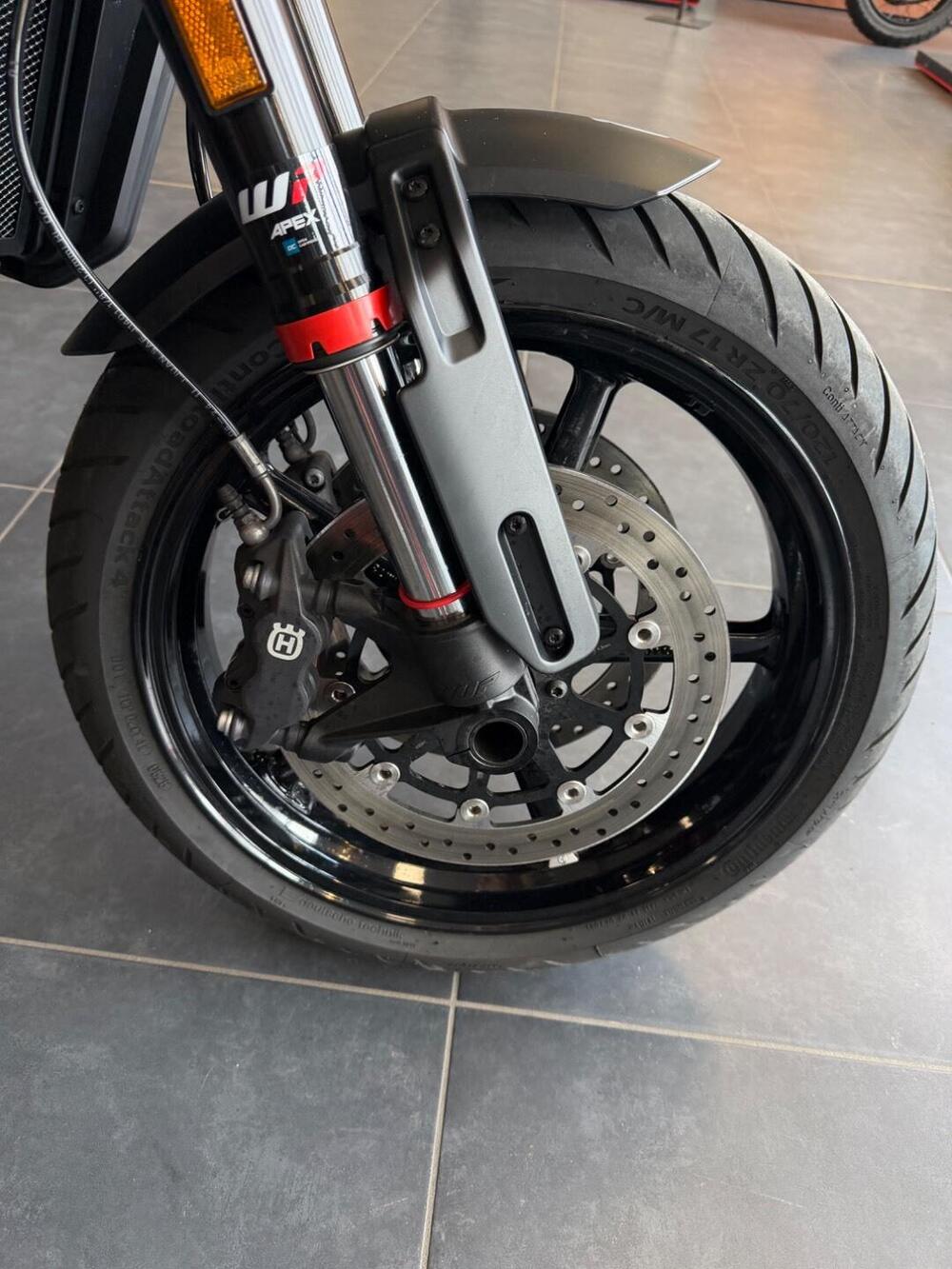 Husqvarna Svartpilen 801 (2024 - 26) (15)