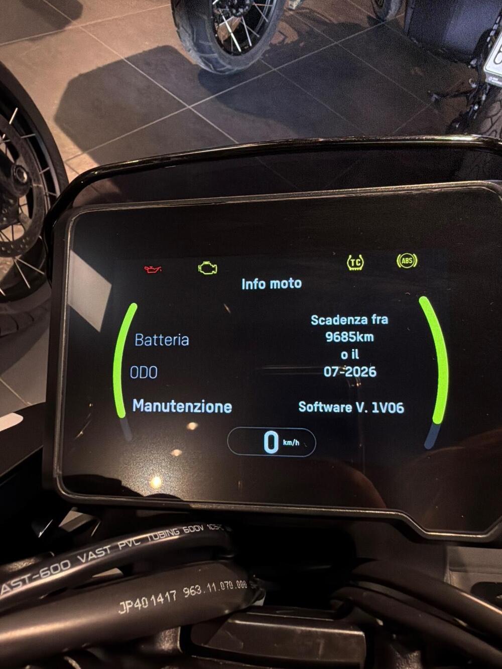 Husqvarna Svartpilen 801 (2024 - 26) (19)