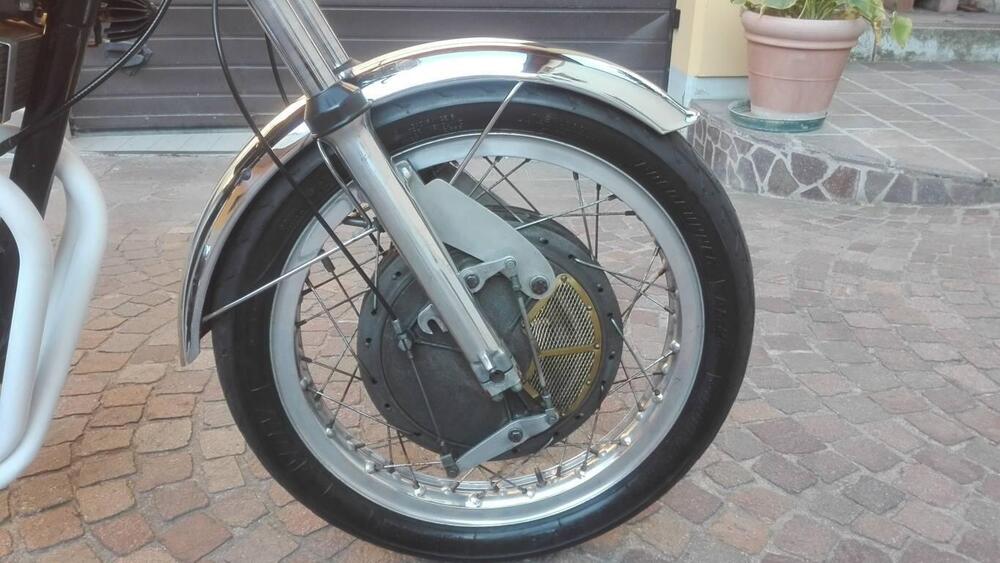 Triumph TRIDENT 750 CORSA BEPI KOELLIKER (9)