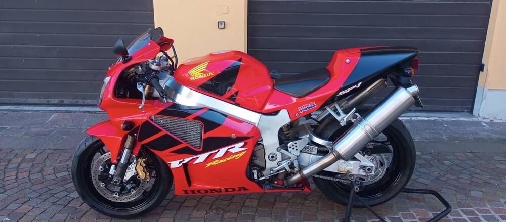 Honda VTR 1000 SP1 (2)