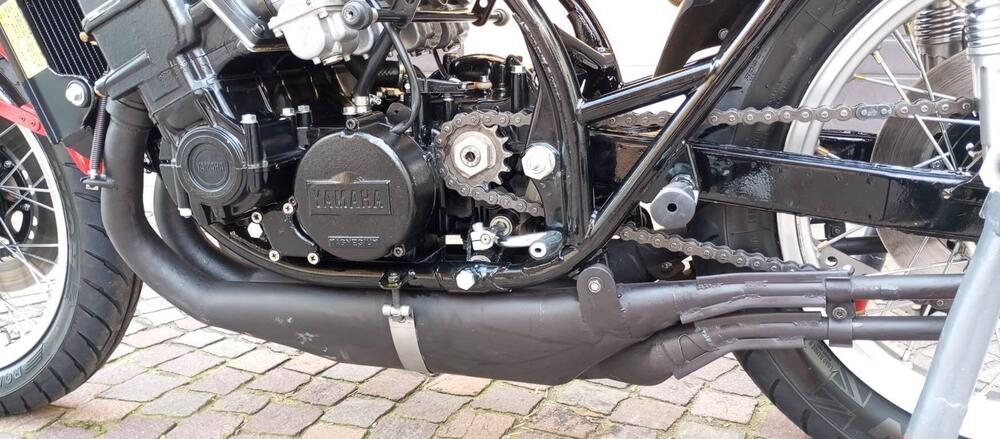 Yamaha TZ 750 A (14)