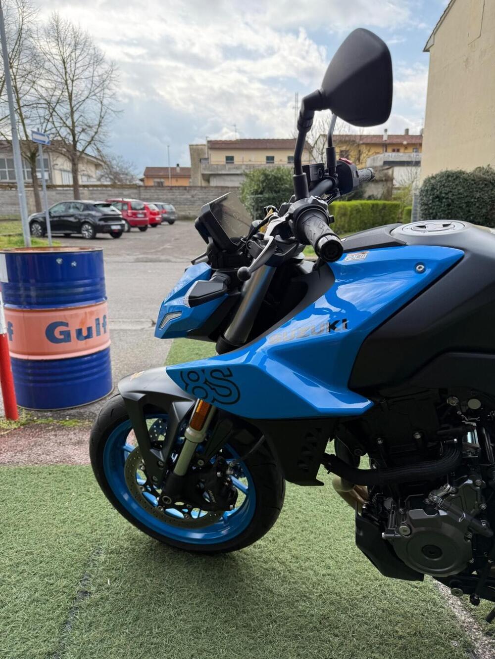Suzuki GSX-8S (2023 - 24) (10)