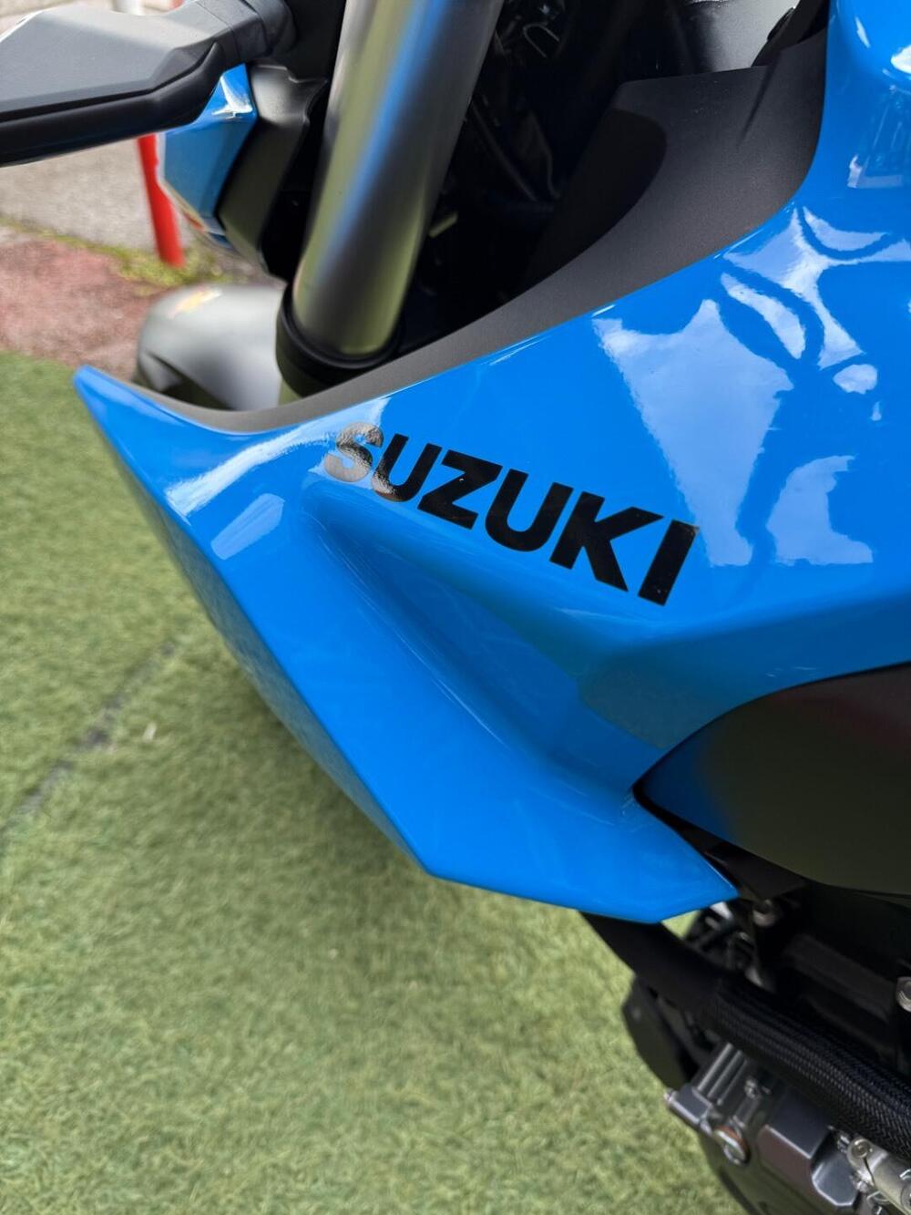 Suzuki GSX-8S (2023 - 24) (13)