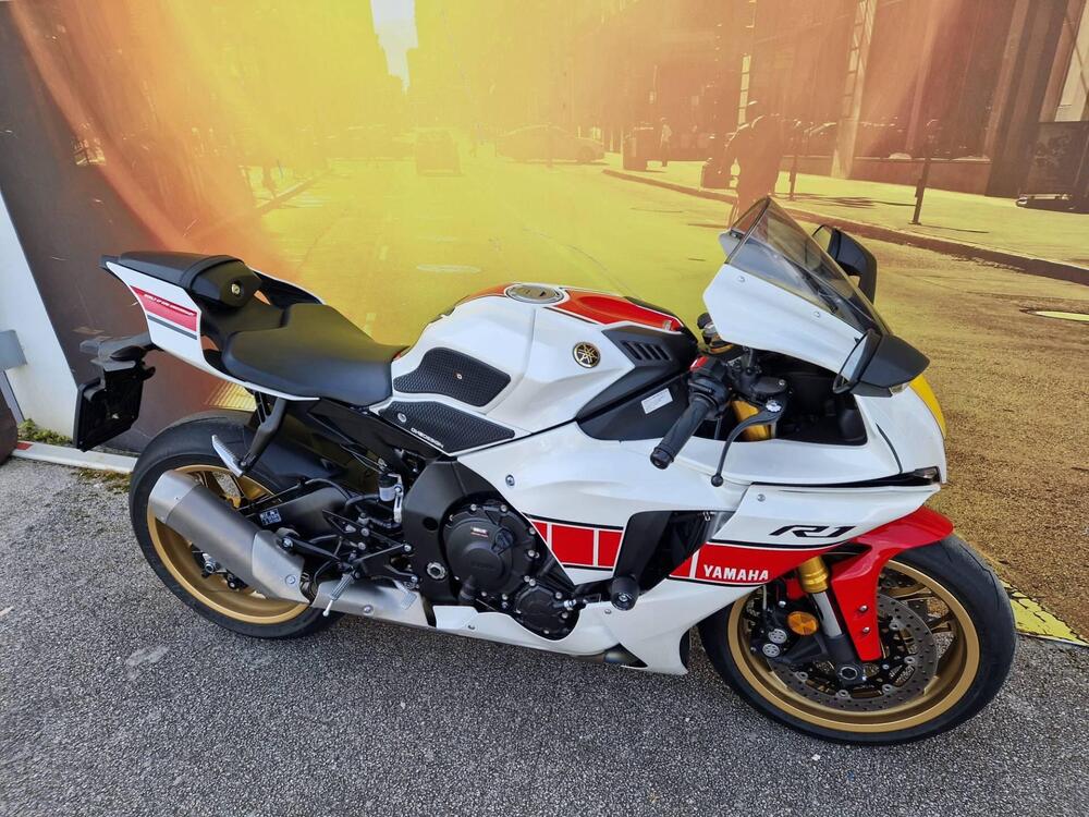 Yamaha YZF R1 GYTR PRO 25th Anniversary (2024) (2)