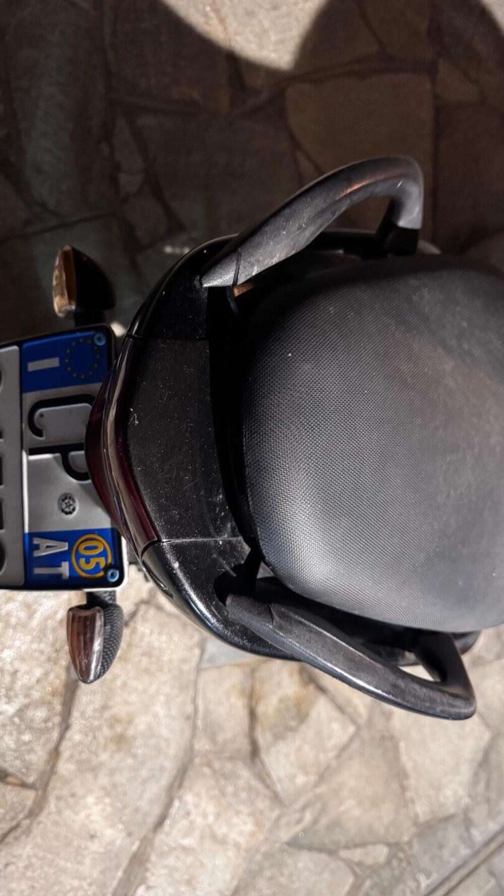 Kawasaki ER-6N (2005 - 08) (9)