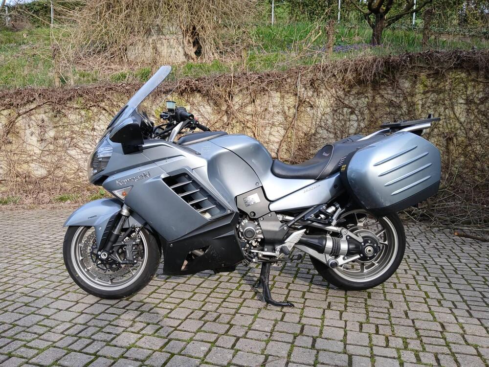 Kawasaki GTR 1400 (2007 - 09) (2)