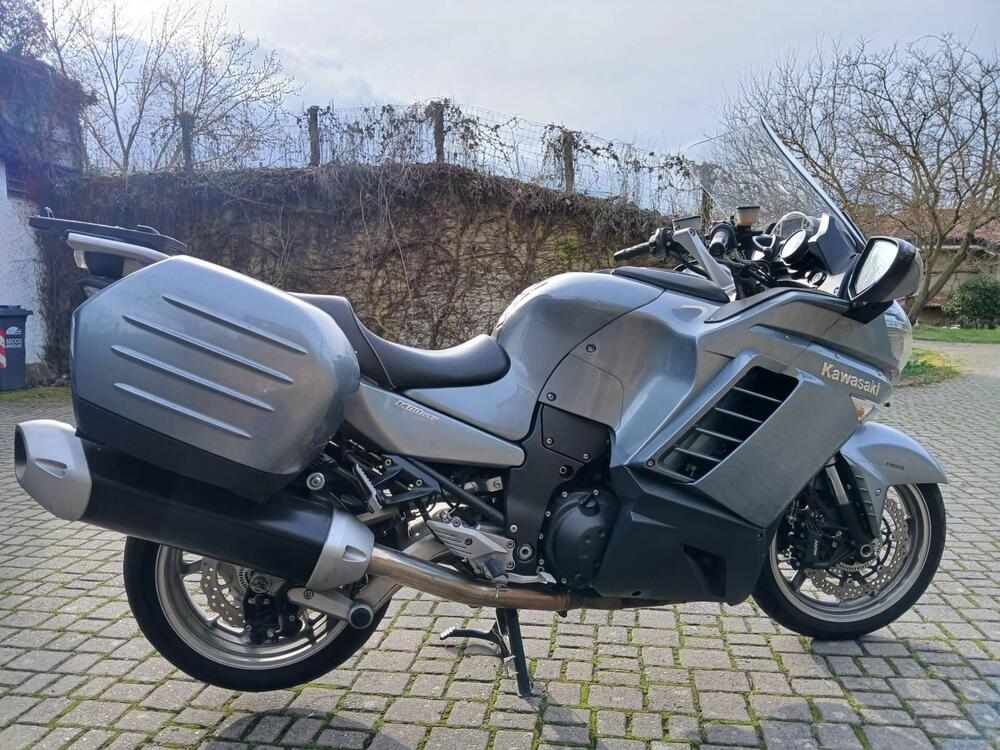 Kawasaki GTR 1400 (2007 - 09) (3)