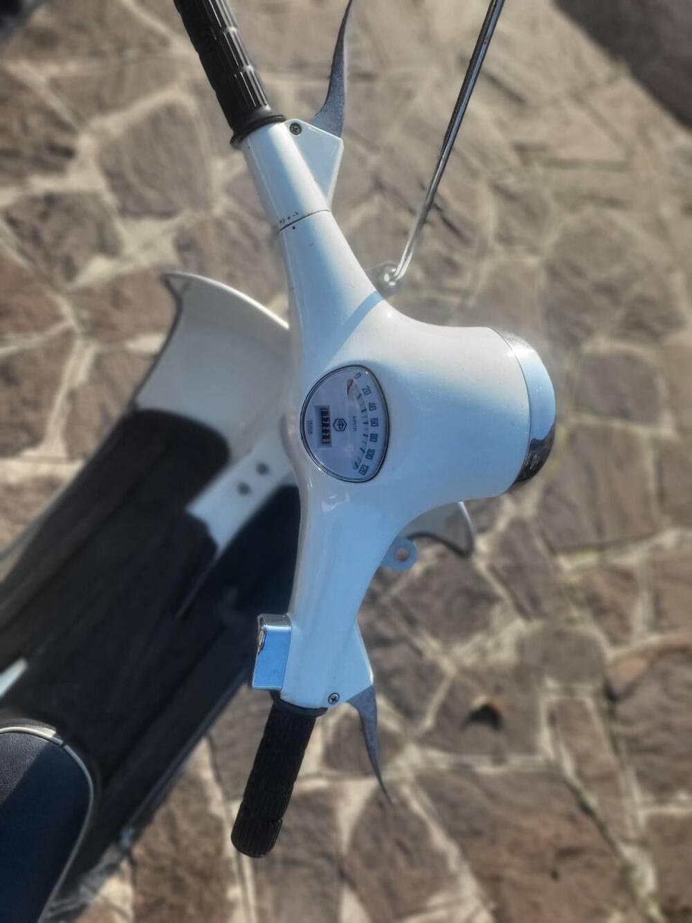 Piaggio VESPA 125 PRIMAVERA (3)