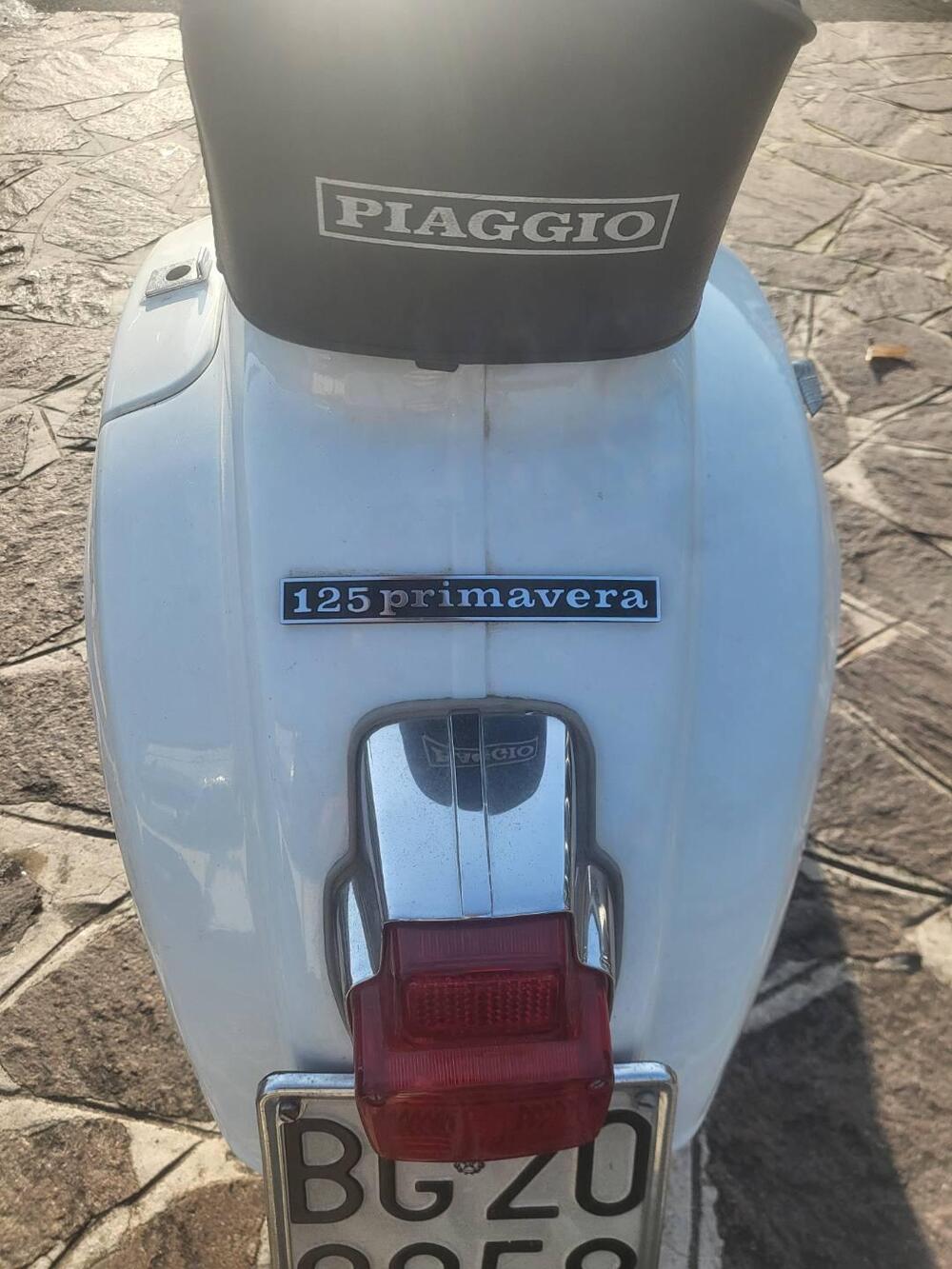 Piaggio VESPA 125 PRIMAVERA (7)