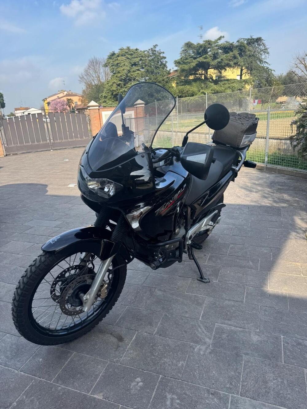 Honda Transalp XL 650V (2005 - 06) (2)