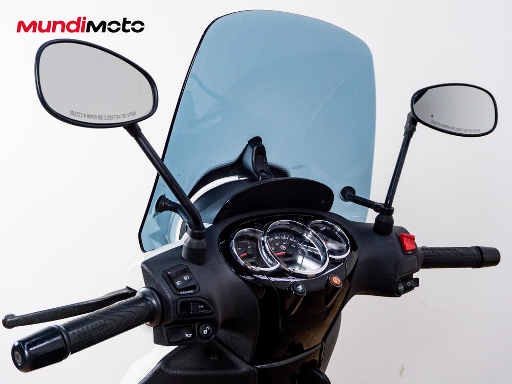 Piaggio Beverly 350 SportTouring ie ABS (2011 - 17) (11)