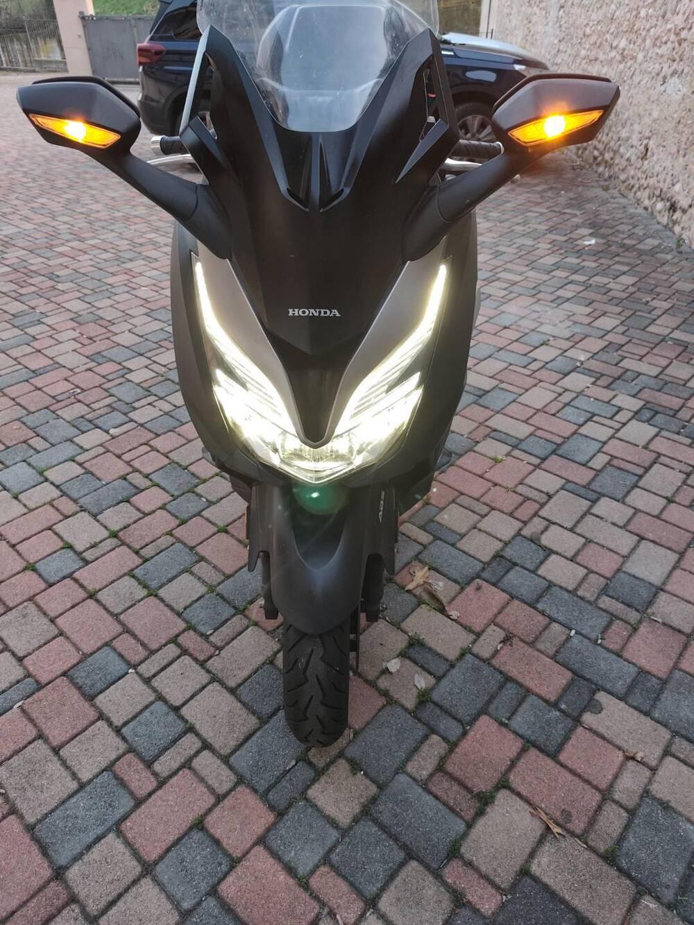 Honda Forza 350 Deluxe (2022 - 24) (8)