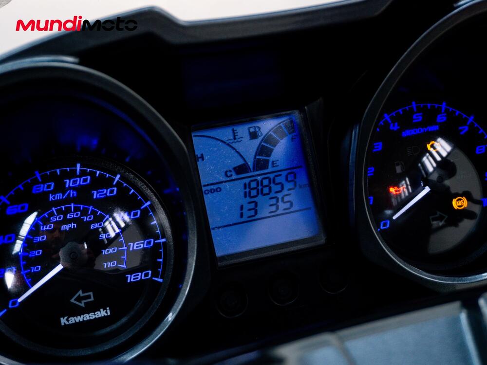 Kawasaki J 300 ABS (2014 - 16) (12)