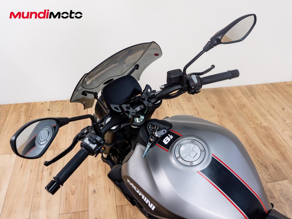 Moto Morini SEIEMMEZZO STR (2022 - 26) (9)