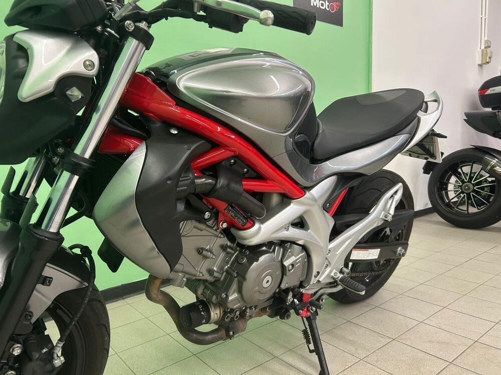 Suzuki SV 650 (2006 - 11) (6)