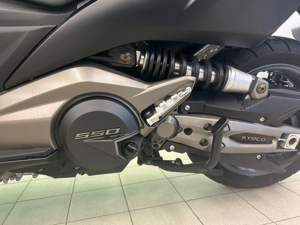 Kymco AK 550 ETS (2021 - 26) (3)