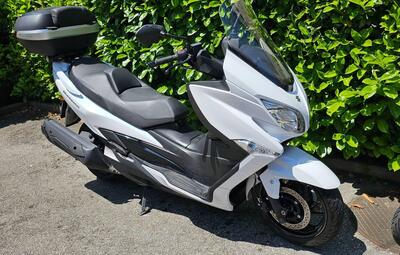 Suzuki Burgman AN 400 (2017 - 20) usata