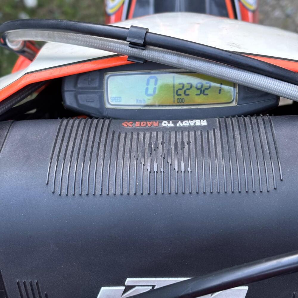 KTM 125 EXC Six Days (2011) (9)