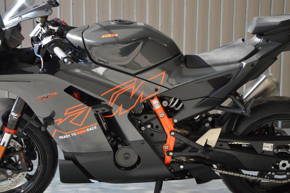 KTM 990 RC R (2026) (6)