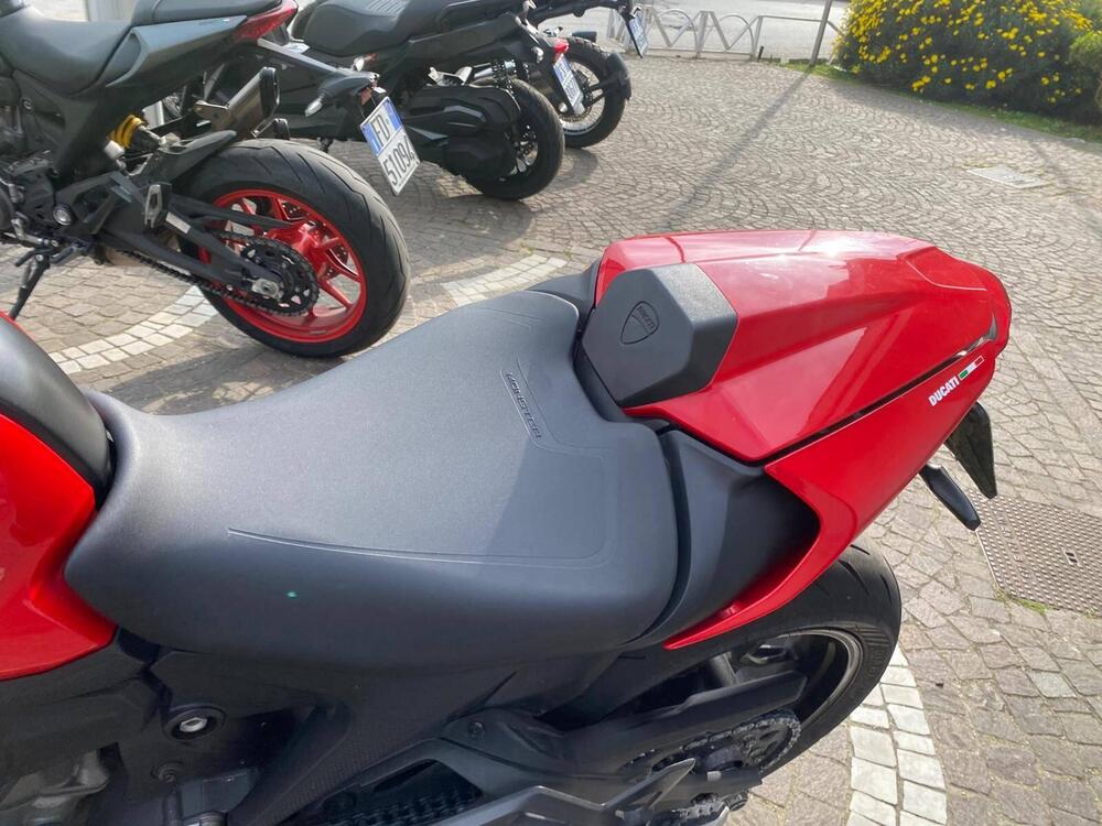 Ducati Monster 937 + (2021 - 25) (9)