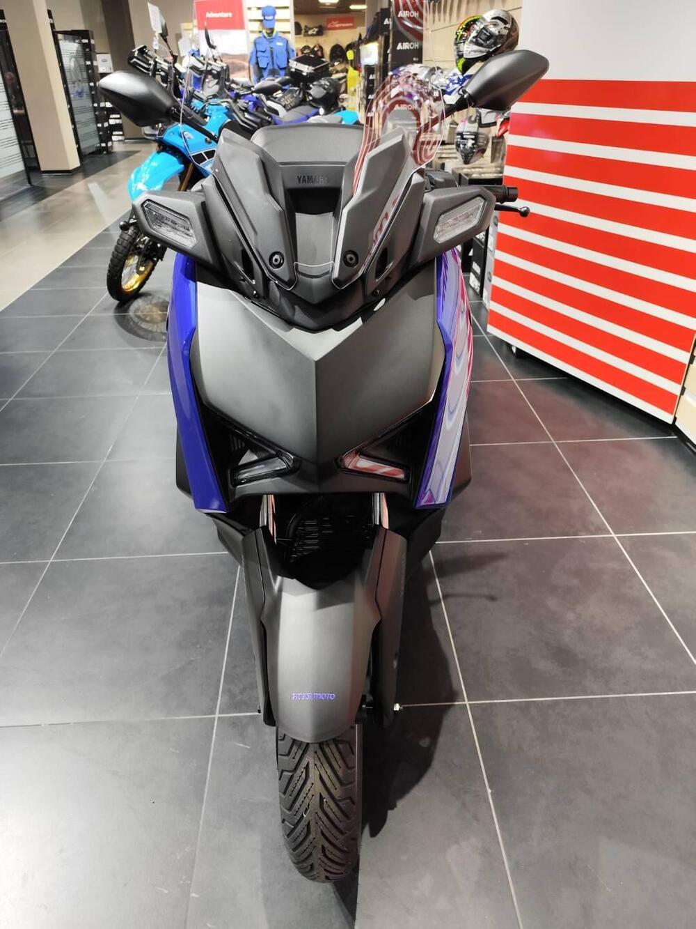Yamaha X-Max 300 (2025 - 26) (4)