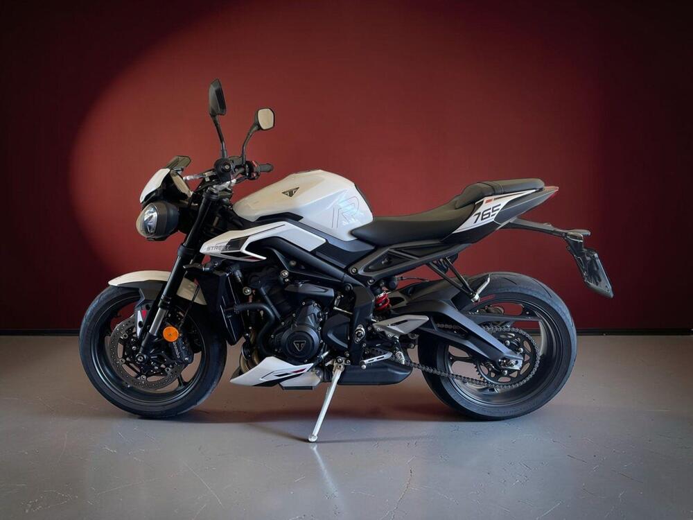 Triumph Street Triple 765 R (2023 - 26) (4)