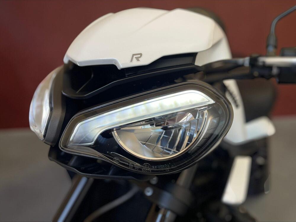 Triumph Street Triple 765 R (2023 - 26) (8)