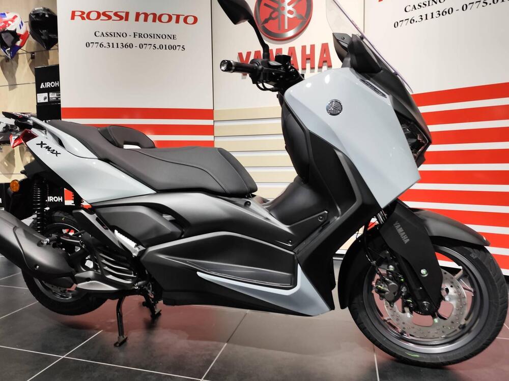 Yamaha X-Max 300 Tech Max (2025 - 26) (3)