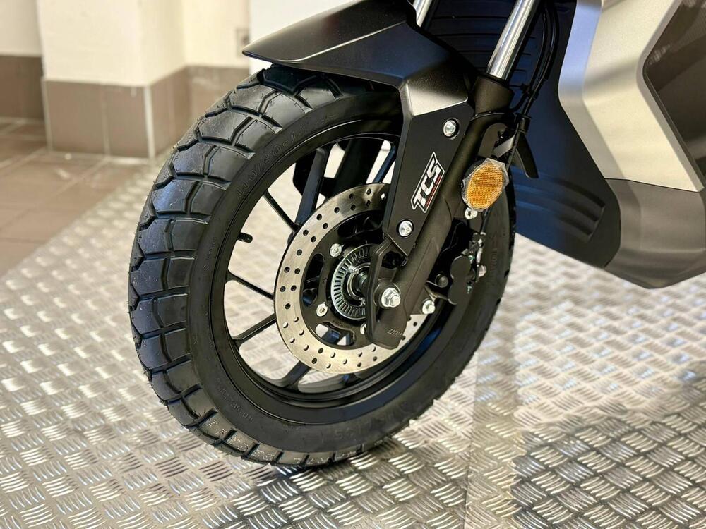 Voge Sfida SR1 ADV (2023 - 26) (19)