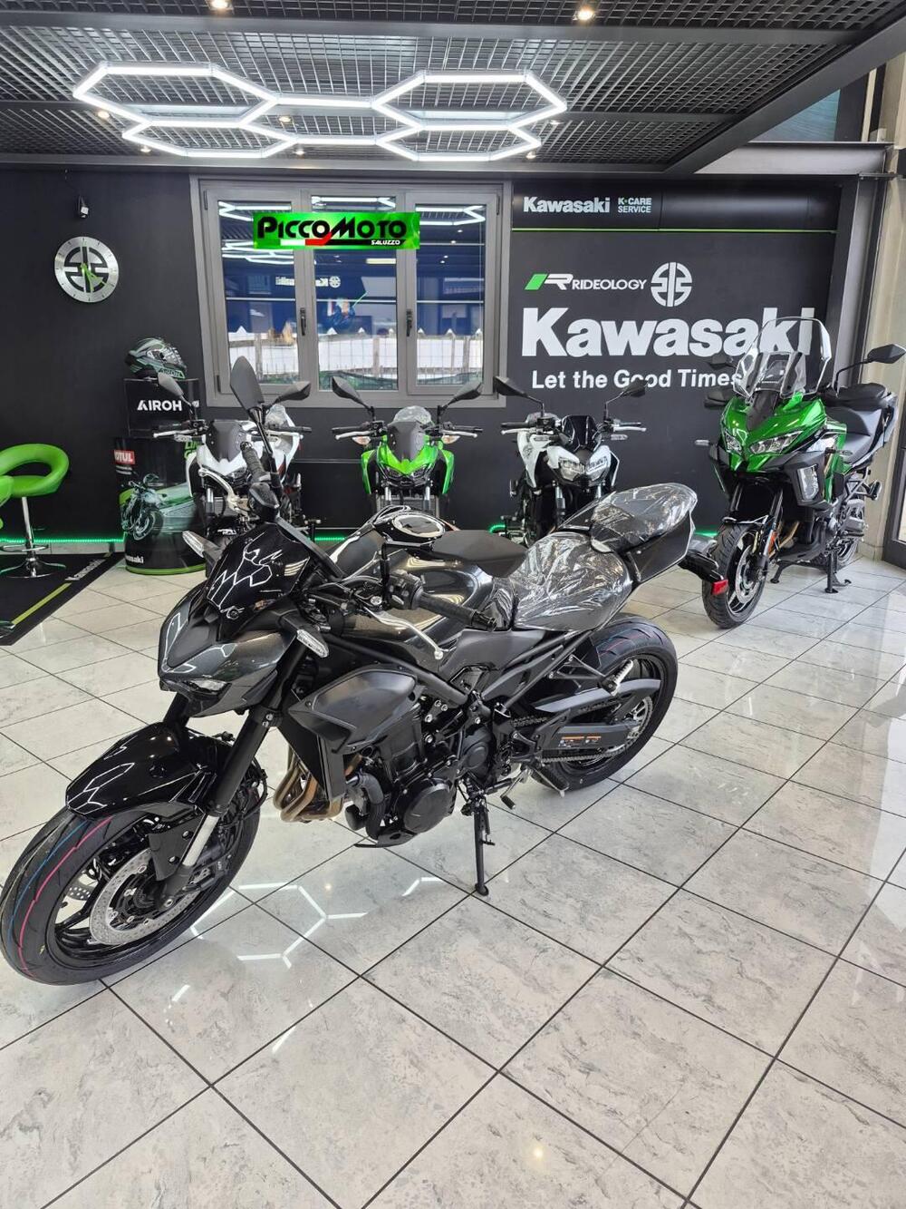 Kawasaki Z 900 (2025 - 26) (19)