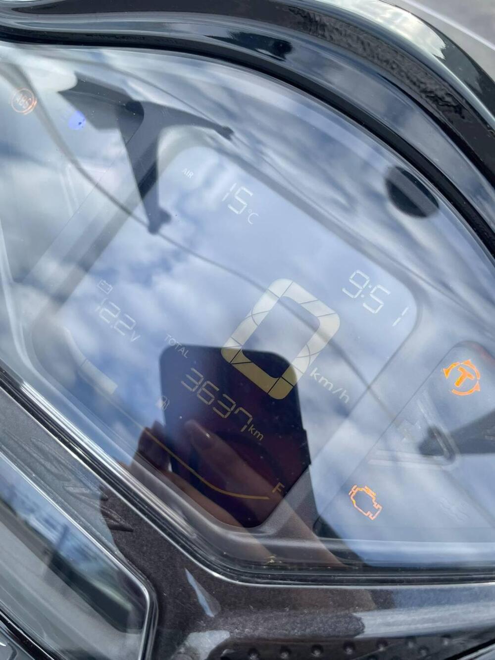 Honda SH 350i GT (2025 - 26) (3)