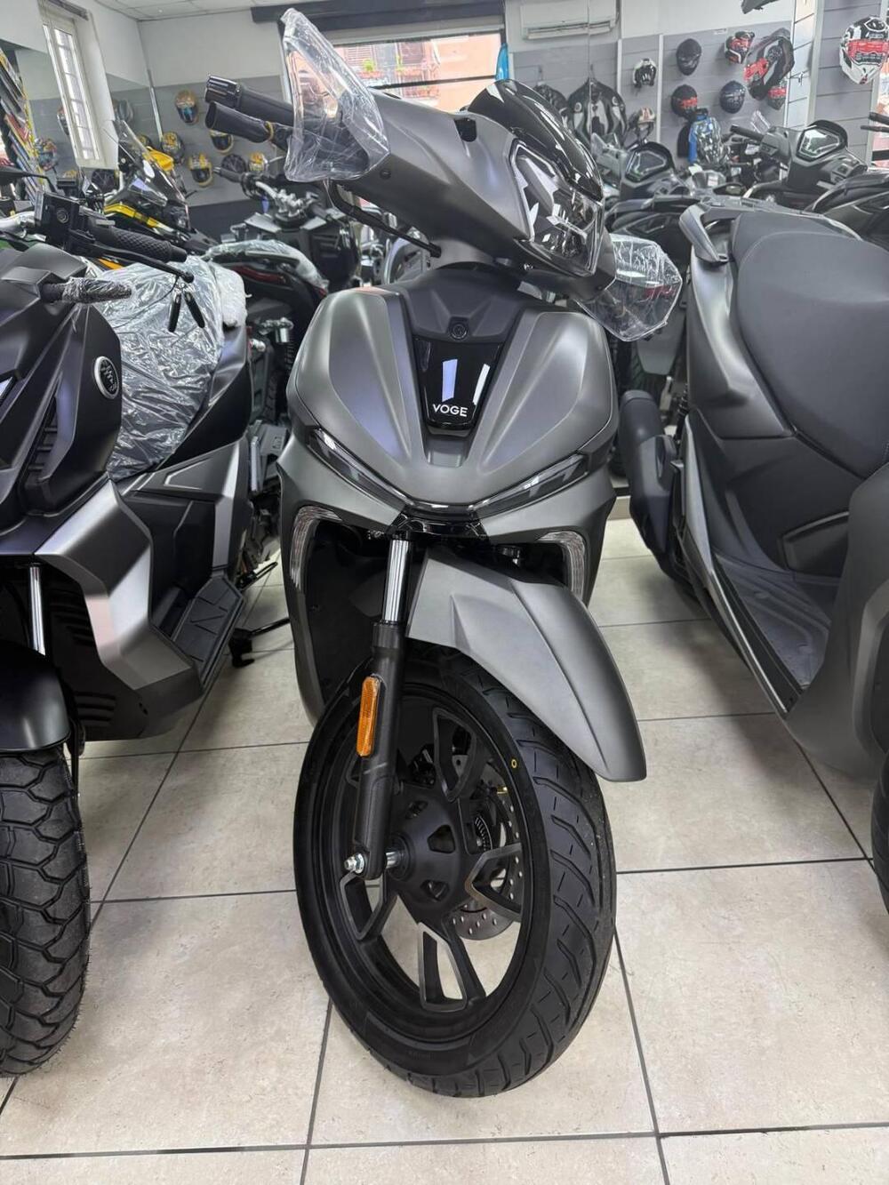 Voge Sfida SR16 200 (2025 - 26) (3)