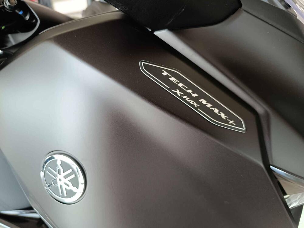 Yamaha X-Max 300 Tech Max+ (2025 - 26) (5)