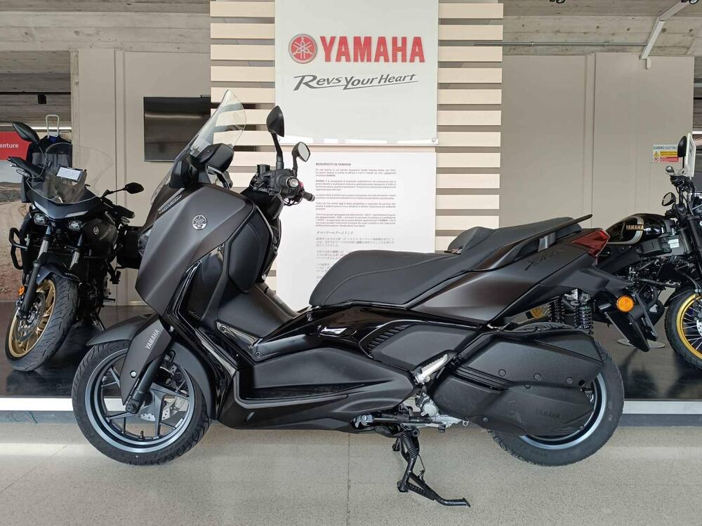 Yamaha X-Max 300 Tech Max+ (2025 - 26) (6)
