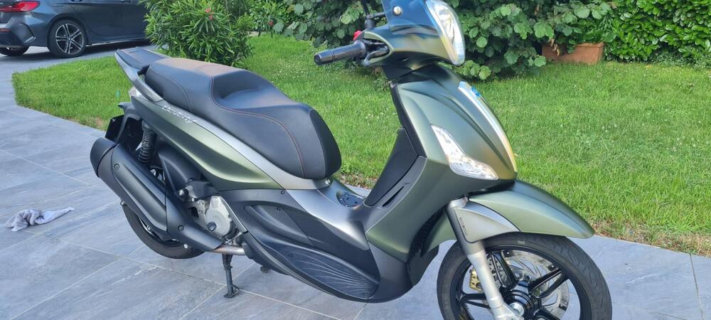 Piaggio Beverly 350 ABS (2016 - 20) (3)
