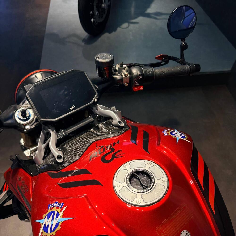 MV Agusta Rush 1000 (2023 - 26) (7)