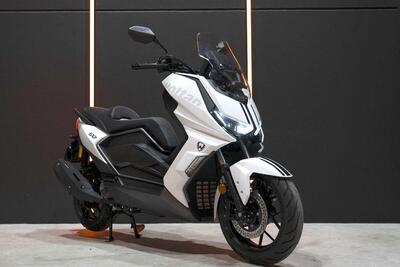 La &ldquo;Promo Colore&rdquo; di Wottan: scooter GT2 300 bianco a 3.890 Euro