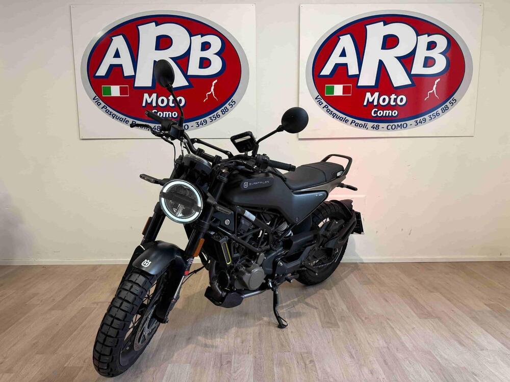 Husqvarna Svartpilen 125 (2021 - 23) (4)