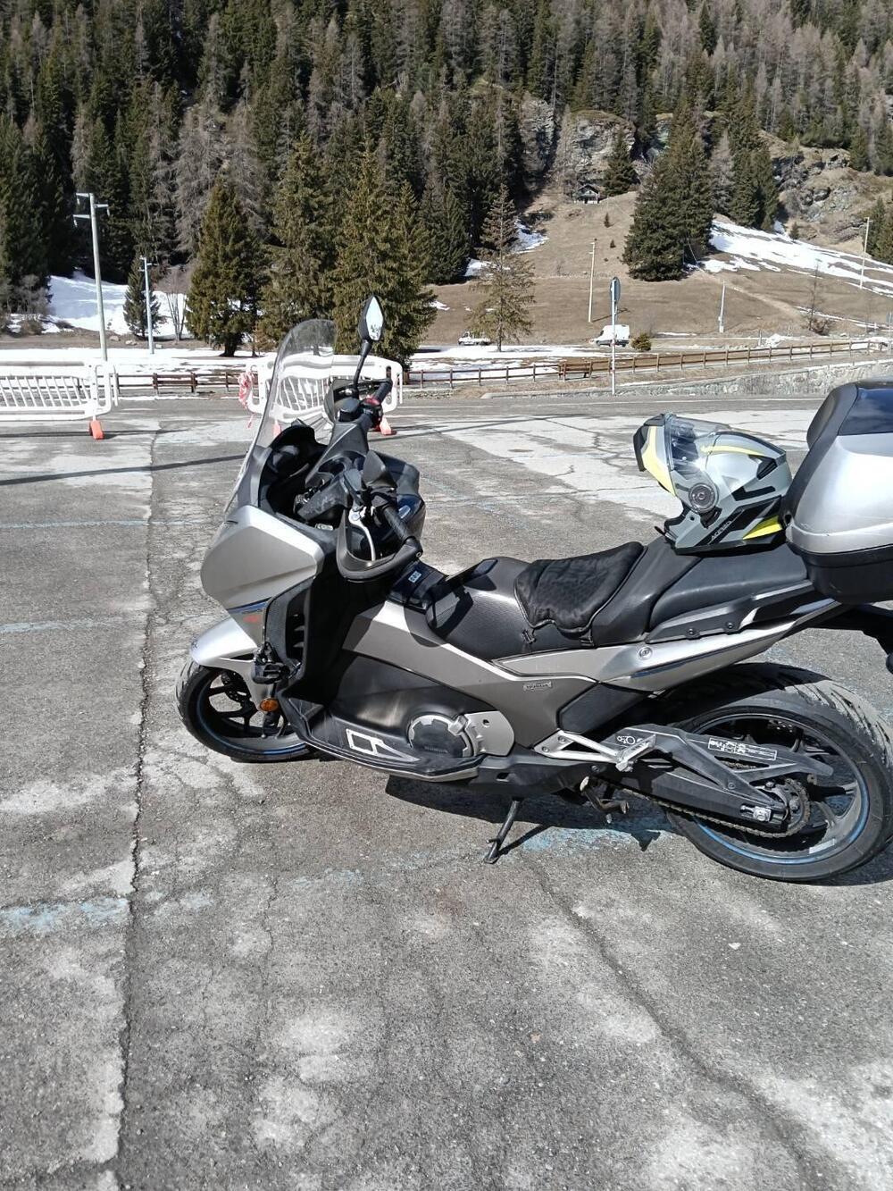 Honda Integra 750 DCT (2016 - 17) (4)