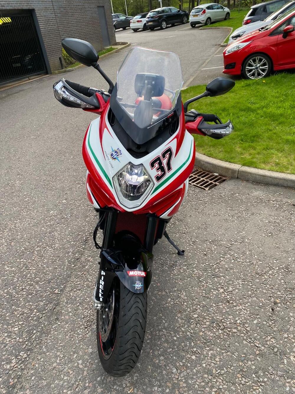 MV Agusta Turismo Veloce 800 RC SCS (2017 - 20) (2)