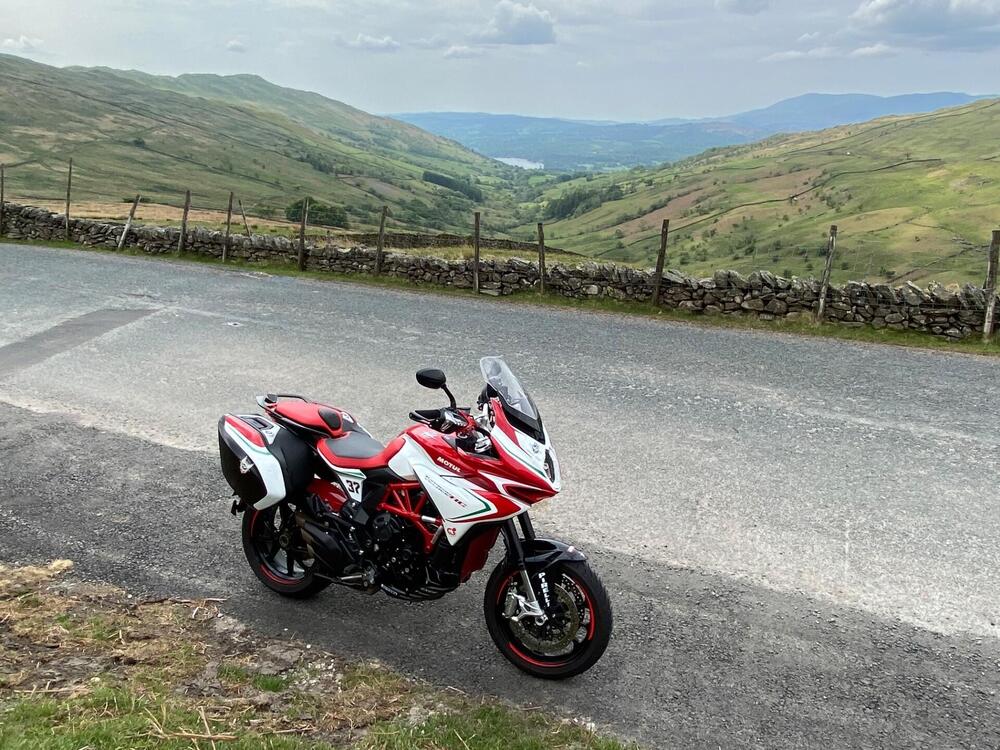 MV Agusta Turismo Veloce 800 RC SCS (2017 - 20) (4)