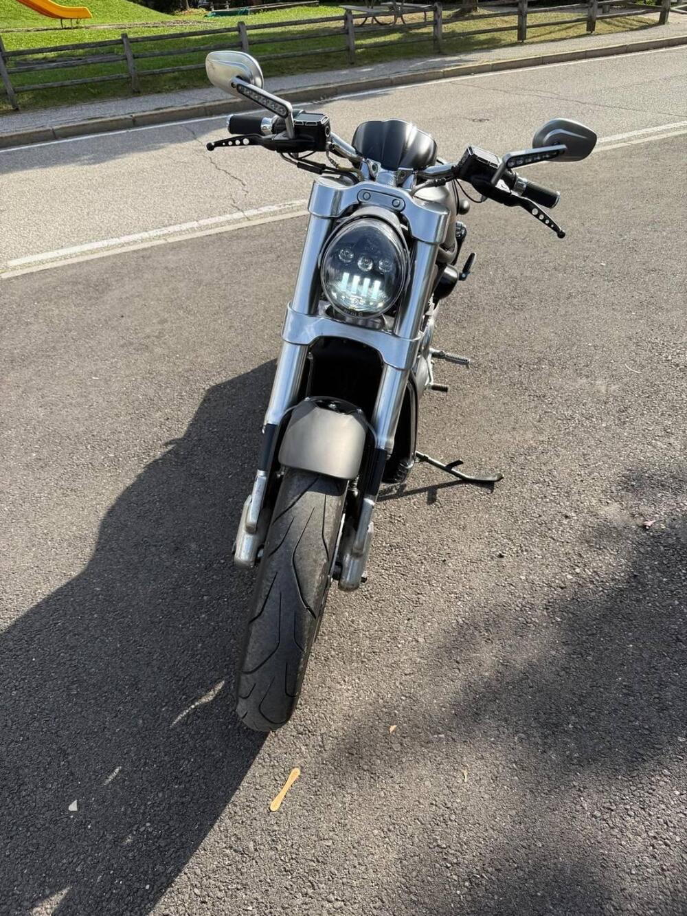 Harley-Davidson 1250 Street Rod (2005 - 06) - VRSCR (14)