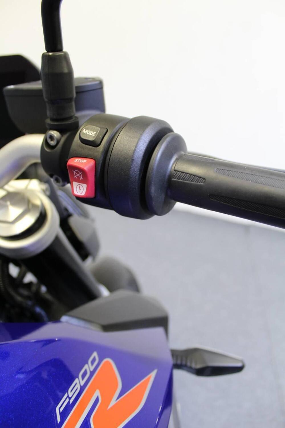 Bmw F 900 R (2021 - 24) (11)