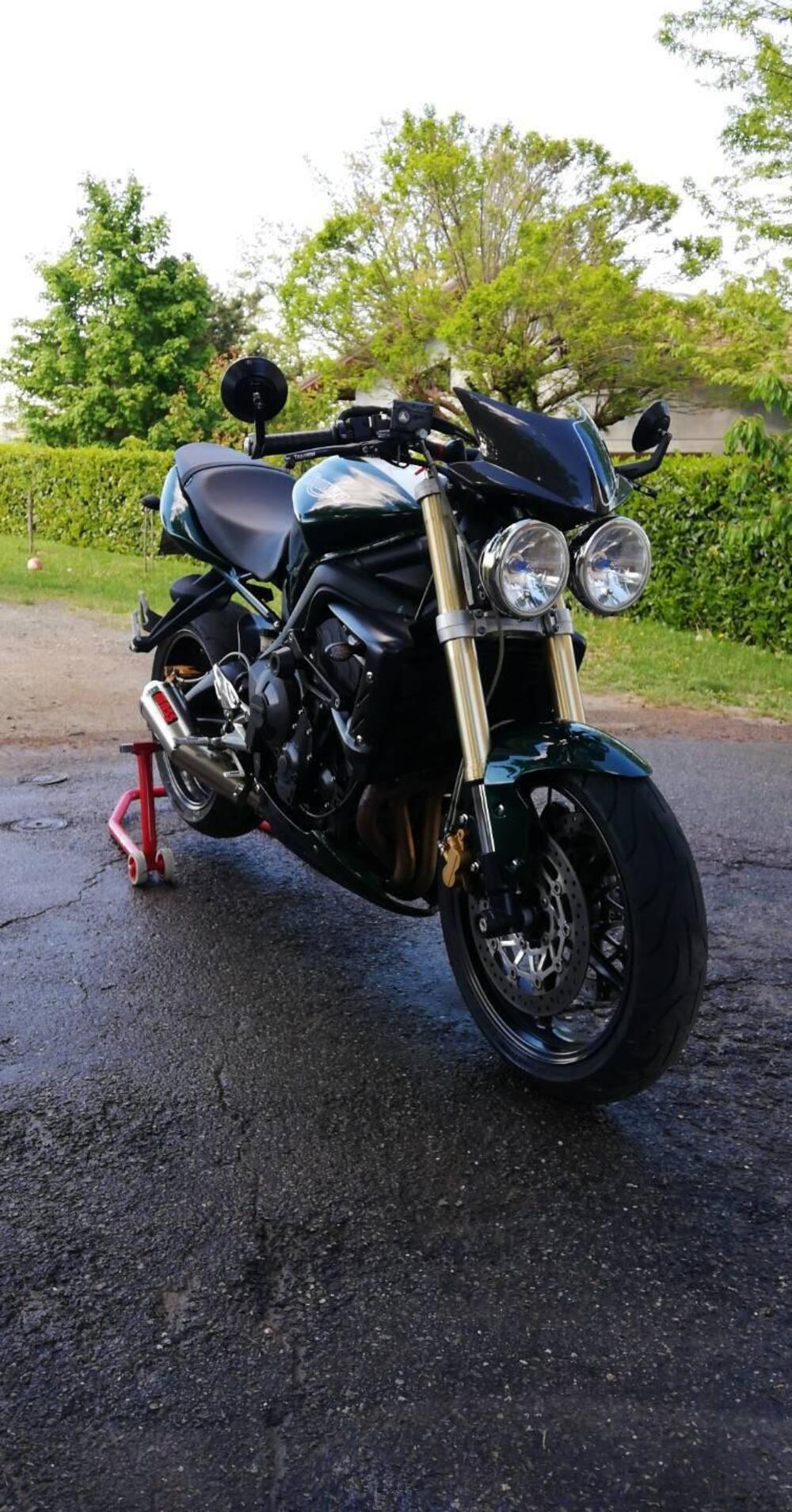 Triumph Street Triple R (2009 - 12)
