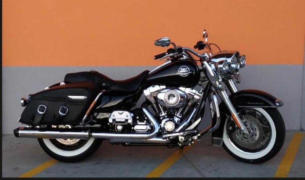 Harley-Davidson 1584 Road King Classic (2007 - 11) - FLHRCI (4)