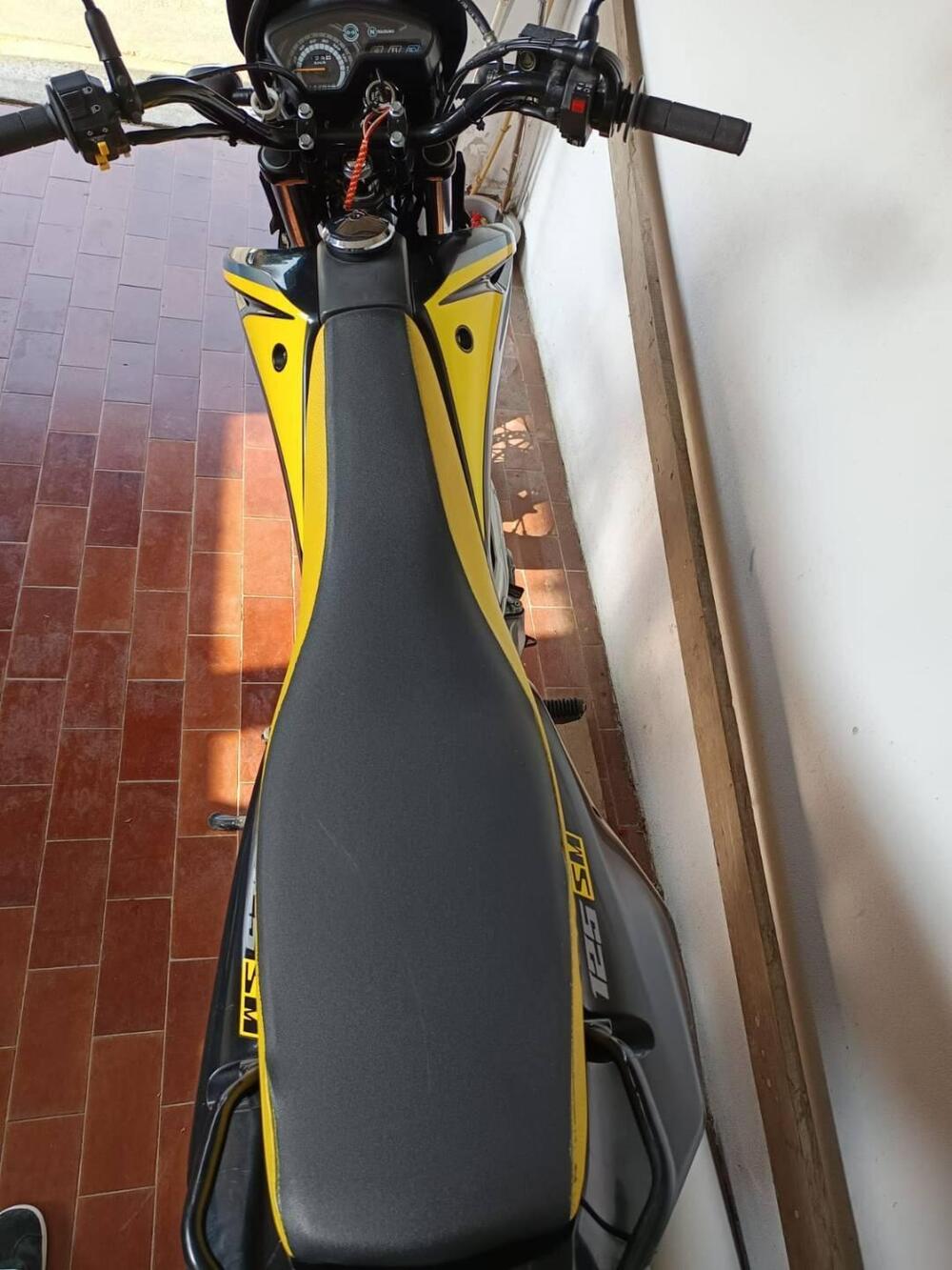 Suzuki DR 125 SM (2009 - 13) (9)