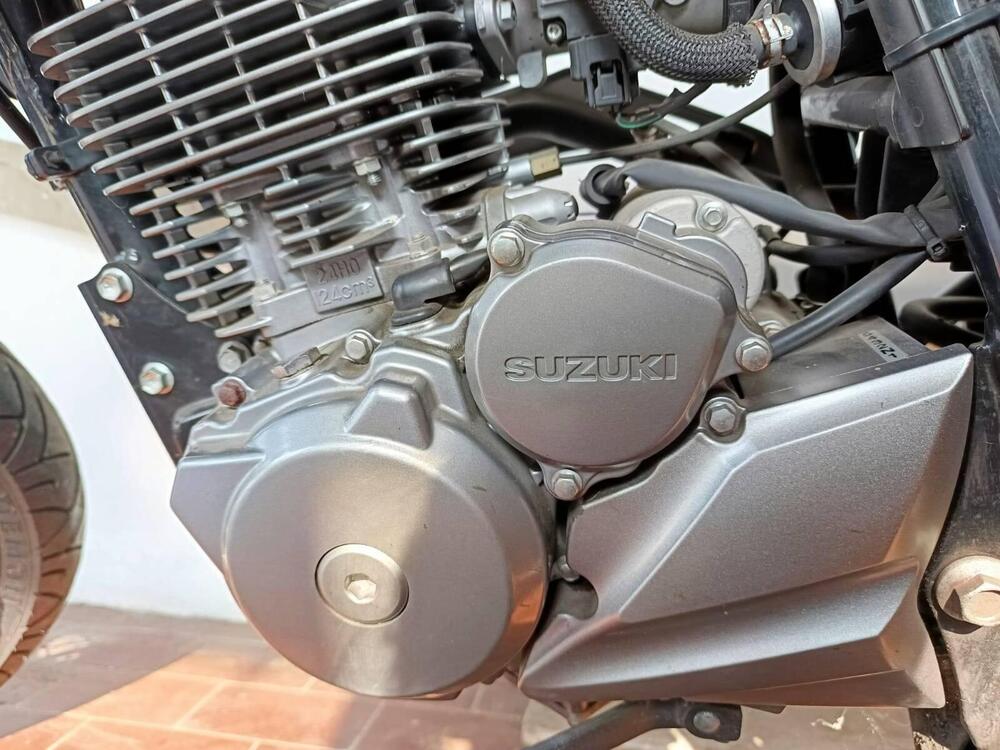 Suzuki DR 125 SM (2009 - 13) (8)