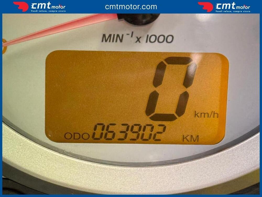 Triumph Speed Triple 1050 (2005 - 11) (5)